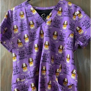 Women’s Prints by Maevn Halloween Scrub Top size medium
